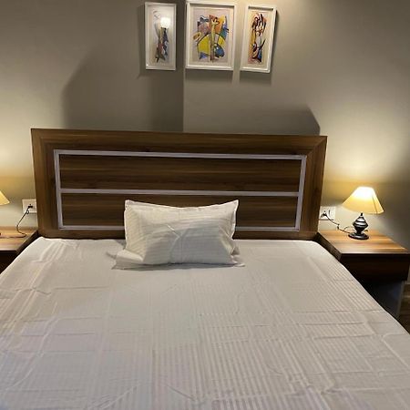 Risal Home Stays Greater Noida Exteriör bild