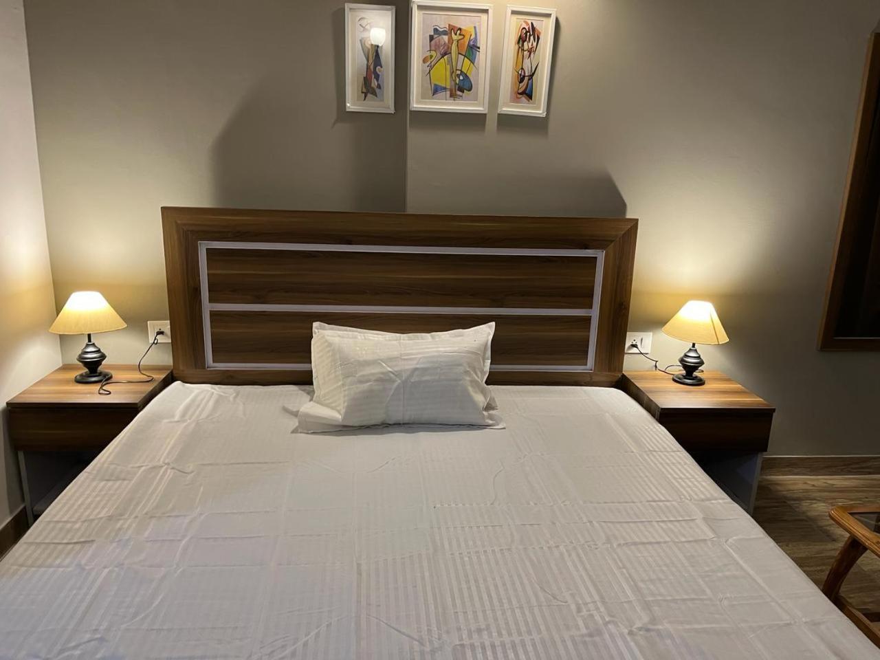 Risal Home Stays Greater Noida Exteriör bild